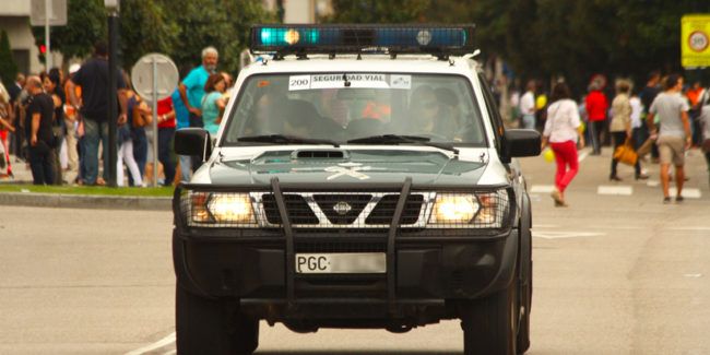 Imagen de un coche de guardia civil